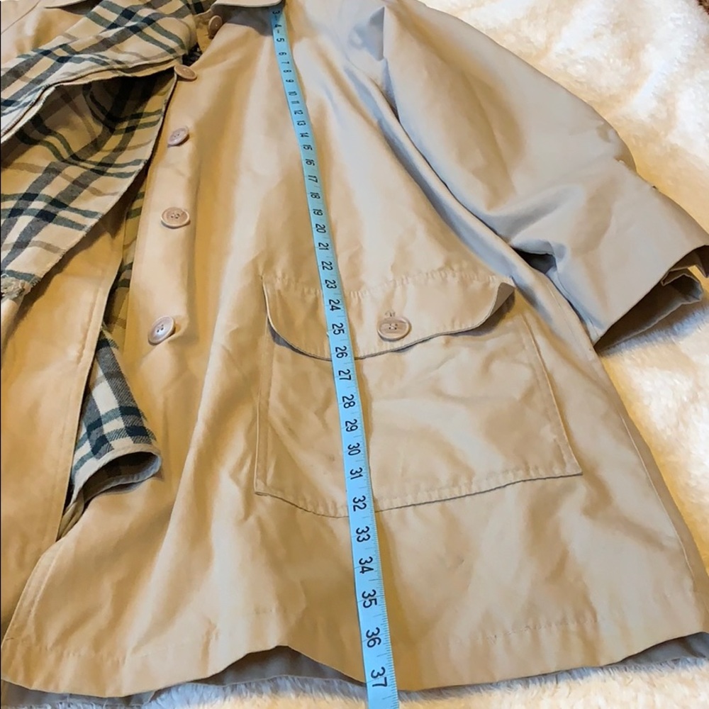 London Fog Limited Edition Coat w/ Scarf - Picture 6 of 7